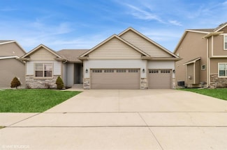 600 SE 17th St, Grimes, IA 50111