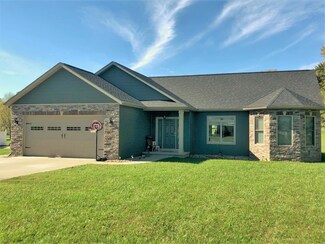 405 S 100 E, Washington, IN 47501