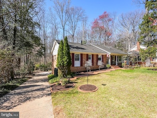 12132 Stirrup Rd, Reston, VA 20191