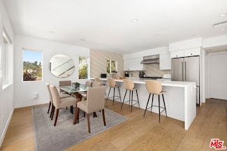 2350 Landa St, Los Angeles, CA 90039