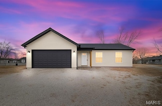 121 Elm Tree Rd, Moscow Mills, MO 63362
