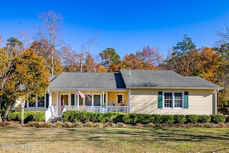115 Wadsworth Ln, New Bern, NC 28562