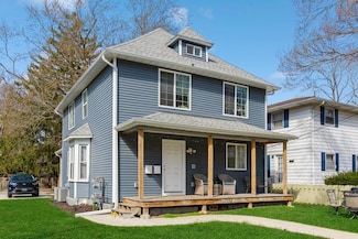 1301 Wolcott Ave, Saint Joseph, MI 49085