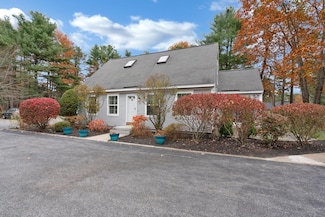 14 Pine Valley Rd, Old Orchard Beach, ME 04064