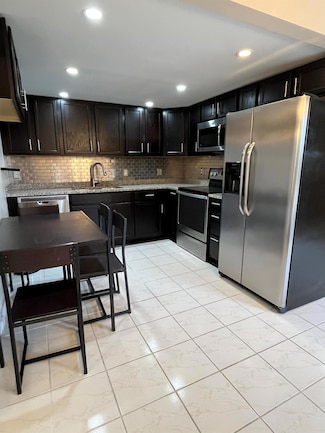 2045 Wolverton C, Boca Raton, FL 33434