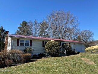 7956 Sunnymeade Rd, Huntingdon, PA 16652