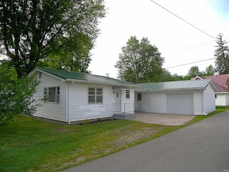 607 E Walnut St, Akron, IN 46910