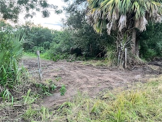 339 13th St SW, Vero Beach, FL 32962