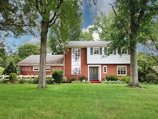 2848 Brodhead Rd, Aliquippa, PA 15001