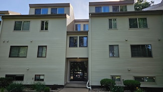 2123 Melrose Dr Unit B, Champaign, IL 61820
