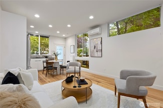 2439 NW 61st St Unit A, Seattle, WA 98107