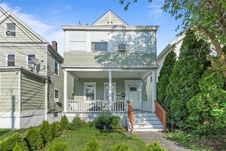 43 Washington St, Port Chester, NY 10573