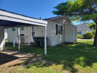 1600 W 16th St, Muncie, IN 47302