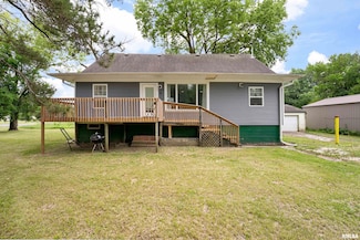 183 Island Ave, East Moline, IL 61244