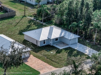 304 Kite Ave, Sebring, FL 33870