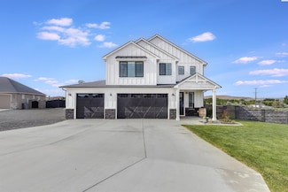 10419 Summit View Ct, Kennewick, WA 99338