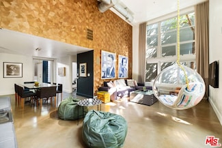 1037 N Laurel Ave Unit 11, West Hollywood, CA 90046