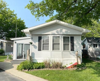 8175 N Shore Blvd Unit 56, Danbury, OH 43440