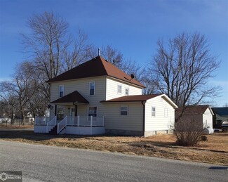 114 E Ames St, Russell, IA 50238