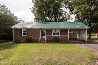 2193 Blackjack Grimesland Rd, Grimesland, NC 27837