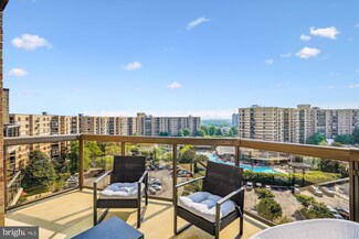 8370 Greensboro Dr Unit 1011, McLean, VA 22102