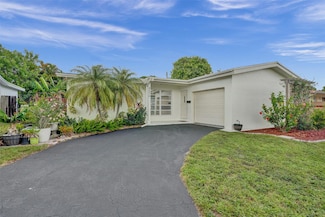 8570 NW 25th St, Sunrise, FL 33322
