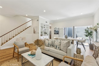 1304 12th St Unit B, Manhattan Beach, CA 90266
