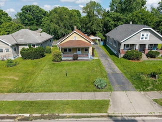2017 Winton St, Middletown, OH 45044