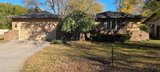 816 E Phoenix Ave, Grand Island, NE 68801