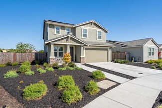 2770 Jackson Dr, Hollister, CA 95023