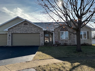 2181 Burnett Dr, Belvidere, IL 61008