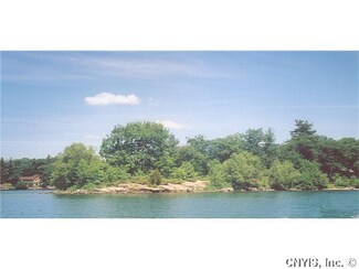 69 Schnurr Rd, Hammond, NY 13646