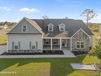 100 Delray Ct, Sneads Ferry, NC 28460