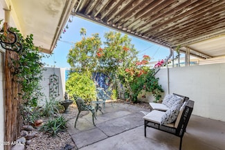 10547 W Coggins Dr, Sun City, AZ 85351