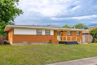 2302 Mockingbird Ln, Garland, TX 75042