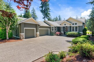 570 E Country Club Dr E, Union, WA 98592