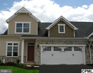 115 Windemere Dr, Palmyra, PA 17078