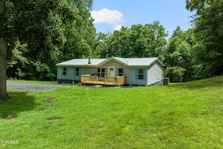 443 Crystal View St, Kingsport, TN 37660