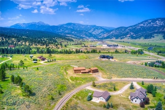 135 Twin Antler Dr, Gallatin Gateway, MT 59730