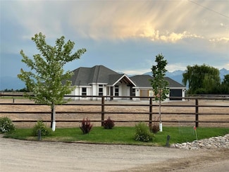 365 Winters Ln, Stevensville, MT 59870