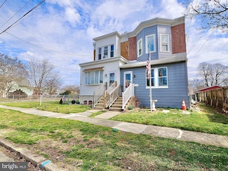 111 Saude Ave, Essington, PA 19029