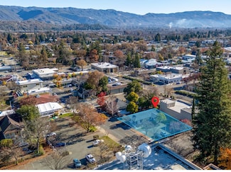 205 W Clay St, Ukiah, CA 95482