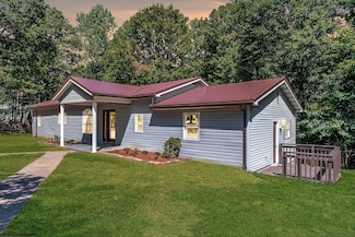 104 Mountainview Rd, Morgantown, WV 26508