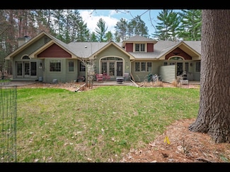 9276 Park Place Ln, Minocqua, WI 54548