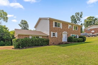 4920 Pine Cir, Ooltewah, TN 37363