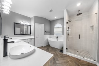 718 S Diamondhead Blvd, Crosby, TX 77532