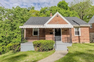 2831 Robert Ave, Cincinnati, OH 45211