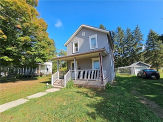 3 3rd St, Canisteo, NY 14823