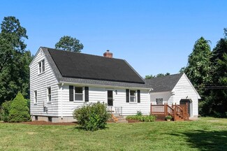 421 South St, Foxboro, MA 02035
