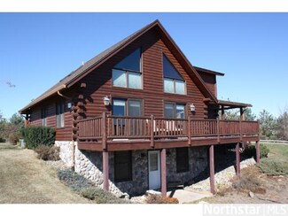 9225 115th St NW, Pine Island, MN 55963